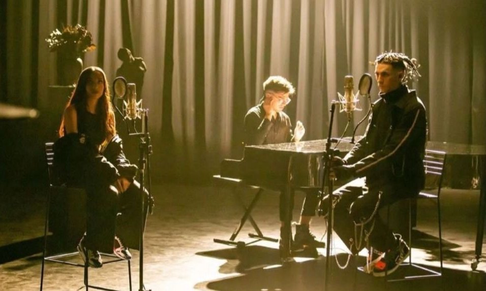 Khea y María Becerra presentaron "Te necesito" en versión acústica