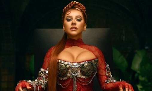 Christina Aguilera presentó su nuevo disco en español