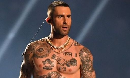 Acusaron de infidelidad al cantante de Maroon 5