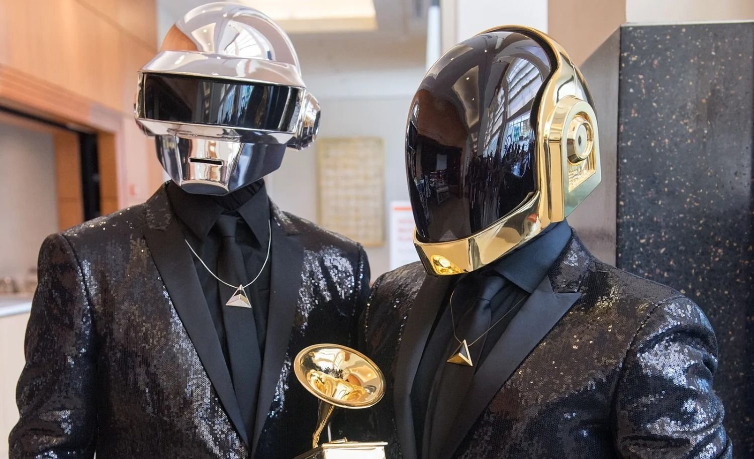 Daft Punk lanzó "Motherboard (Drumless Edition)"